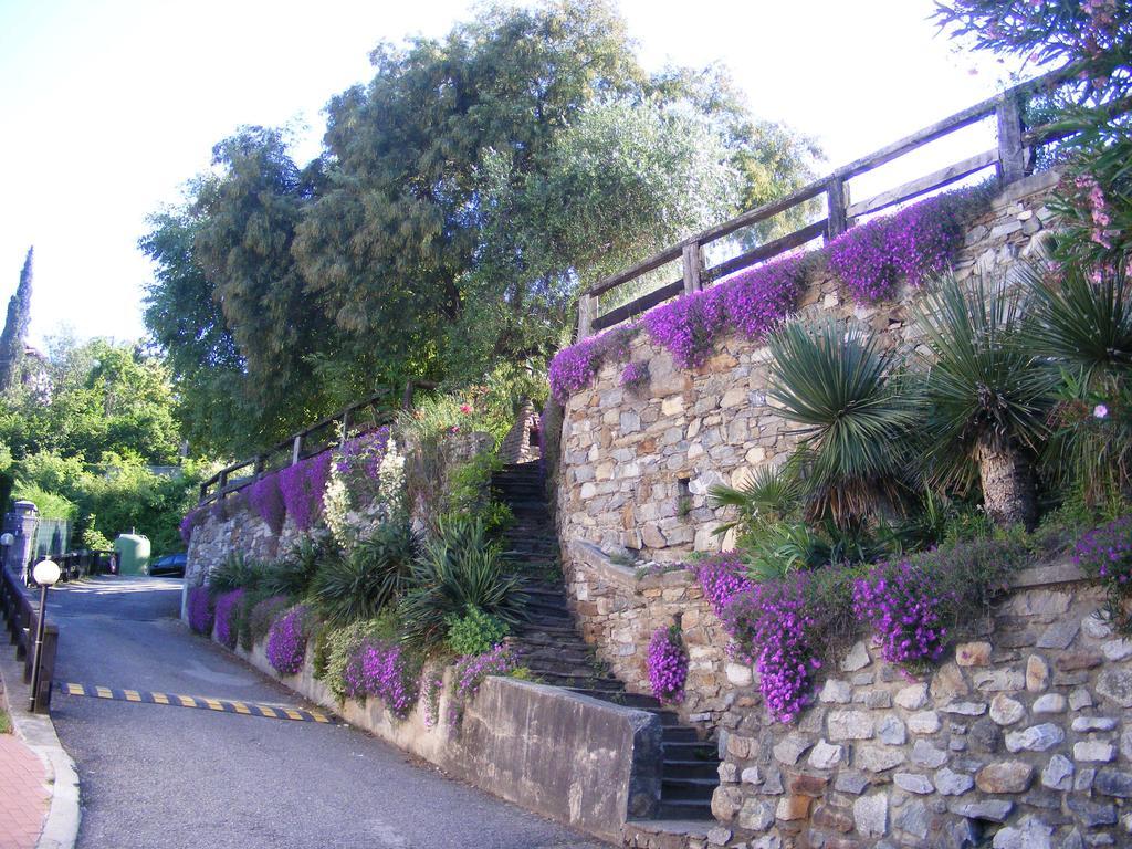 Residence Laguna Beach Pianello Del Lario Экстерьер фото